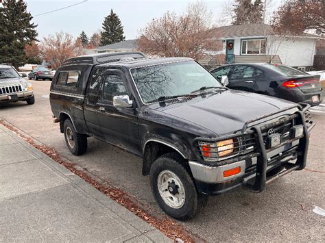 1993 Toyota Pickup 4x4 | Cars & Trucks | Calgary | Kijiji