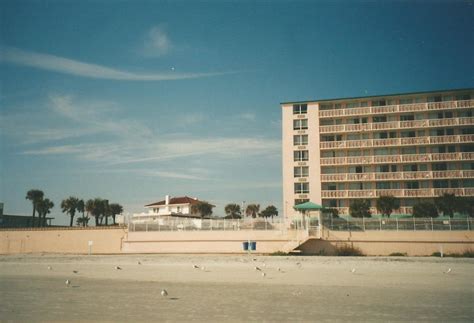 Harbour Beach Hotel, Daytona Beach, Florida, USA - www.meE… | Flickr