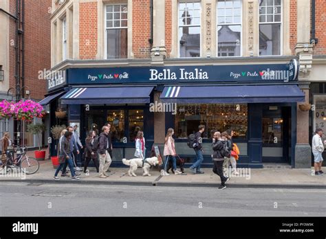 Bella Italia Oxford, Italian Restaurant Stock Photo - Alamy