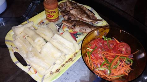 MIHOGO YA KUCHEMSHA NA SAMAKI WA KUKAANGA(BOILED CASSAVA WITH FRIED FISH) | Mapishi Classic