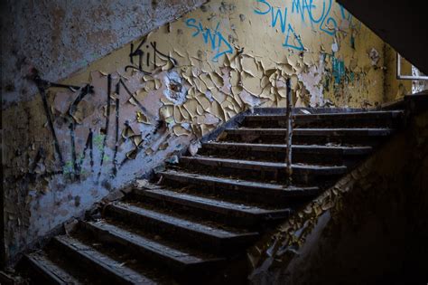 Flugplatz Schönwalde: Airport left to ghosts and geese | Abandoned Berlin