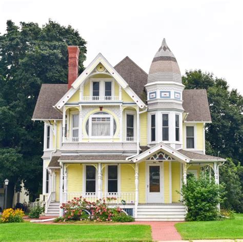 Hillsboro (Wisconsin) Victorian Style Homes, Edwardian House, Victorian ...