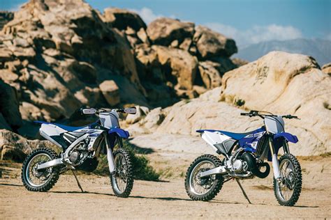 Yamaha YZ250X vs. YZ450FX - COMPARISON TEST - GearOpen.com