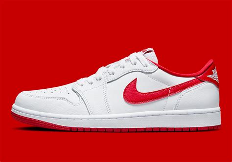 Air Jordan 1 Low OG "White/University Red" (2023) | SneakerNews.com