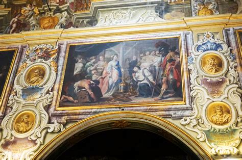 Discover incomparable works of art in the Cathedral of Monza