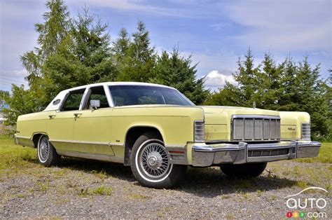 The 1975 Lincoln Continental Town Car | Car Reviews | Auto123