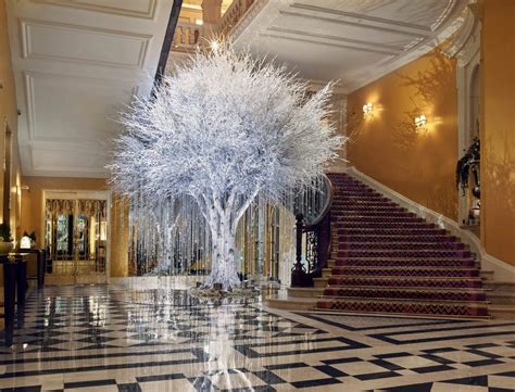 Claridge's Hotel Have Unveiled Their Stunning Christmas Tree