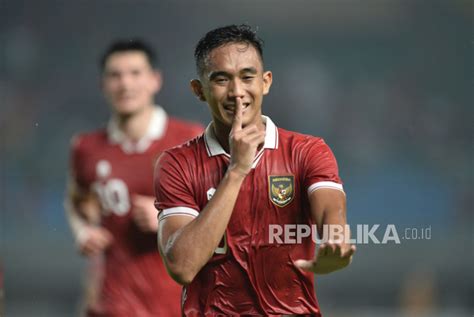 Rizky Ridho Gagal Eksekusi Penalti, Ini Reaksi Indra Sjafri | Republika Online