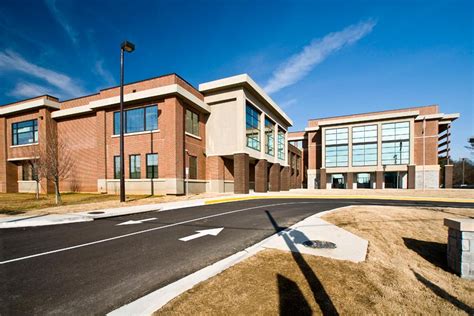 Tucker High School - Altus Precast