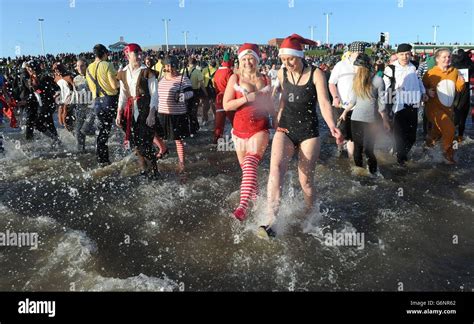 Boxing Day swim Stock Photo - Alamy