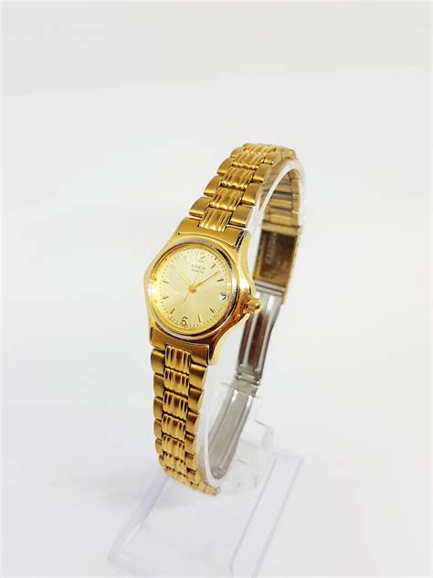 Vintage Ladies Citizen Watch Gold Quartz Citizen 6010 S42025 Watch ...