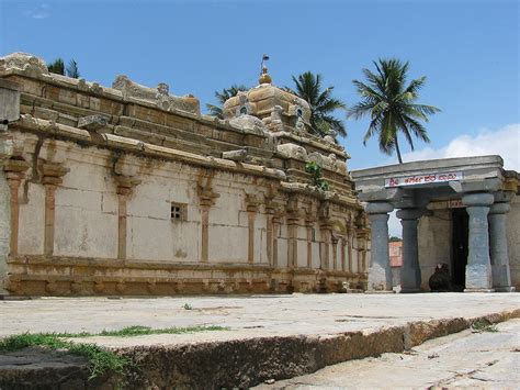 Begur Temple | Begur Temple (en.wikipedia.org/wiki/Begur,_Ba… | Flickr