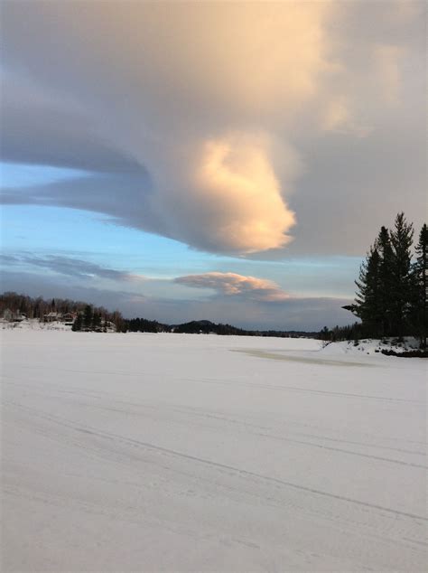 Lac Sébastien , Saguenay , quebec winter | Earth, Sunset, Outdoor