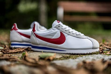 Nike Cortez Nylon In The Familiar Forrest Gump Colors - SneakerNews.com