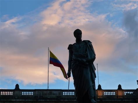 Todos Mis Pispirispis: Los cielos de bogotá