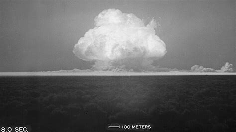 Manhattan Project scientists made atomic bombs dropped on Japan : Short ...