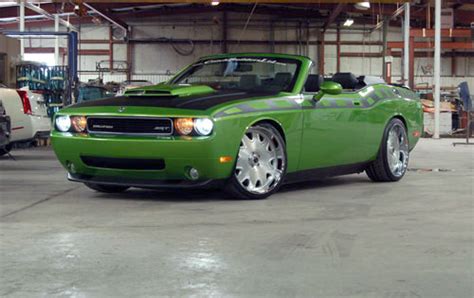 Dodge Challenger convertible - Photos, News, Reviews, Specs, Car listings