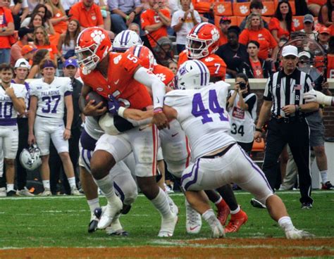 Don't Underestimate Clemson QB DJ Uiagalelei's Good Health, Ability to ...