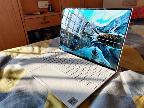 Dell XPS 13 9300 (2020) Review - TechBuzzProTechBuzzPro