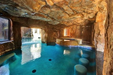 Pin by 𝓘𝓣'𝓢 _ 𝓑𝓘𝓑𝓐 _ 𝓢𝓗𝓐𝓛𝓞𝓜 on Swimming Pools | Indoor swimming pools, Swimming pool designs ...