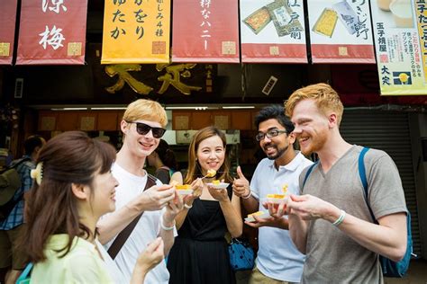 Fish market in Tokyo | TheList.Travel