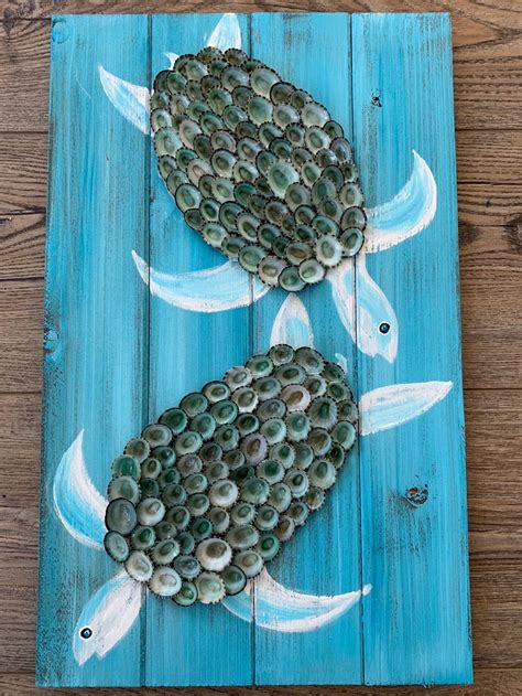 Shell Turtle. Turtle art. Turtle on pallet. | Etsy | Shell crafts diy ...