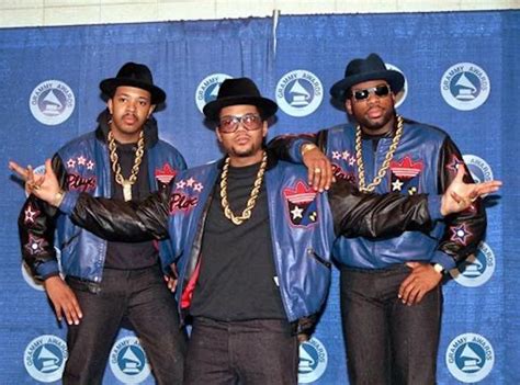 90s Hip Hop Fashion Trends Are Back in Style - ELMENS