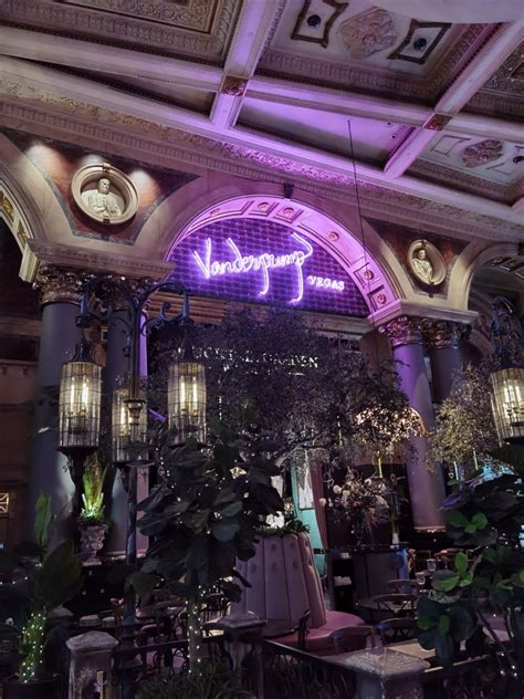 Vanderpump Cocktail Garden - Caesars Palace - Las Vegas, Nevada, USA - MoVernie on the MOVE