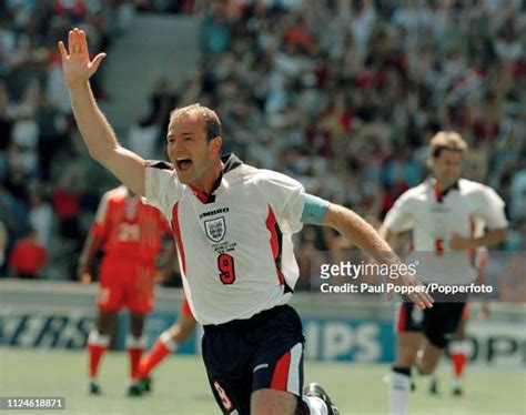 Alan Shearer 1998 Photos and Premium High Res Pictures - Getty Images