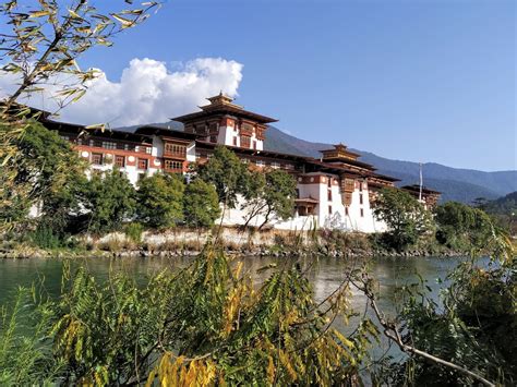 Punakha Dzong, Bhutan: History, How to Plan & Best Time to Visit