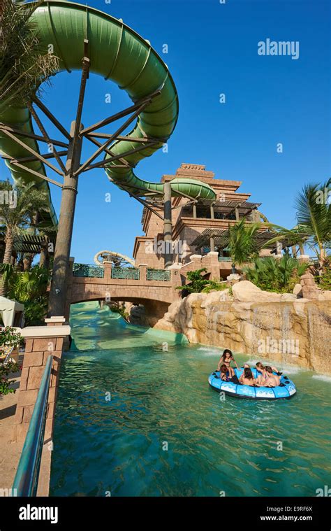 The Tower Of Poseidon Water Slide At The Aquaventure Waterpark The ...