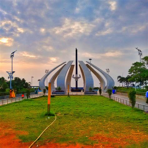 Namma chennai: MGR MEMORIAL ,MARINA BEACH,CHENNAI