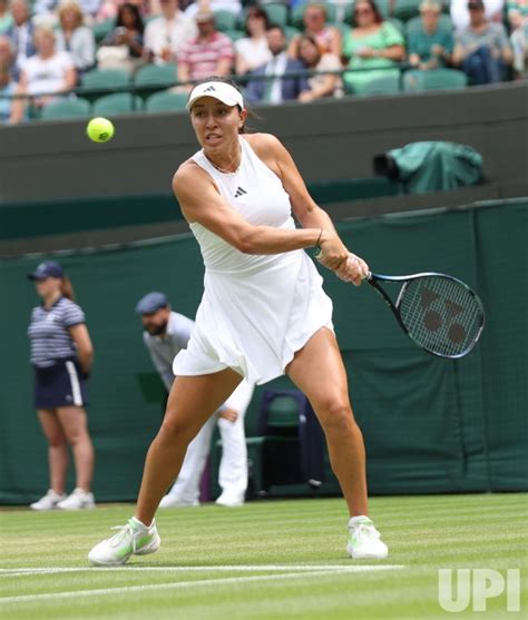 Photo: Jessica Pegula Vs Lesia Tsurenko at Wimbledon 2023 ...