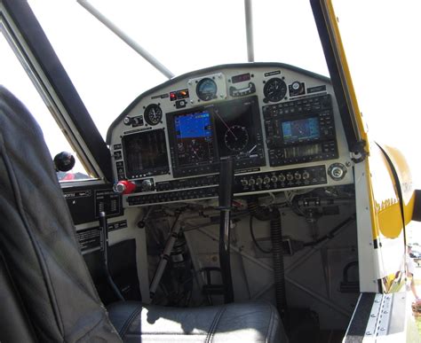 File:Aviat Husky A1C Cockpit.jpg - Wikipedia, the free encyclopedia