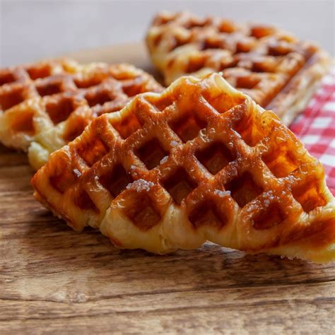 Homemade Croffle Recipe (Croissant Waffles) - Cooking Frog