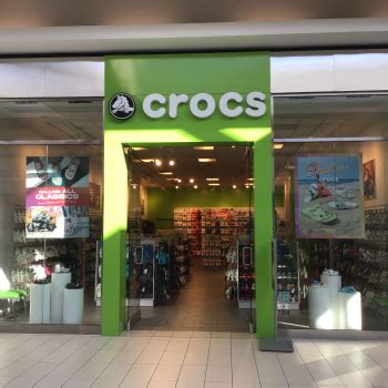 Crocs at Niagara Falls Fashion Outlet 14304