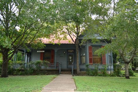 File:Wilke House, Bastrop, Texas.JPG - Wikimedia Commons