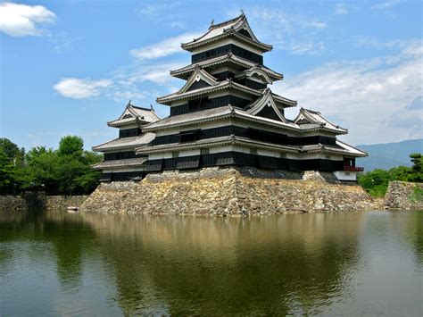 Matsumoto Castle (松本城 Matsumoto-jō?) is one of Japan's premier historic castles, The building is ...