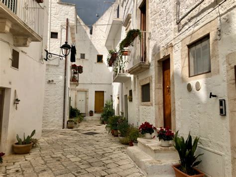 Locorotondo - Guide to Puglia's Precious Round Town