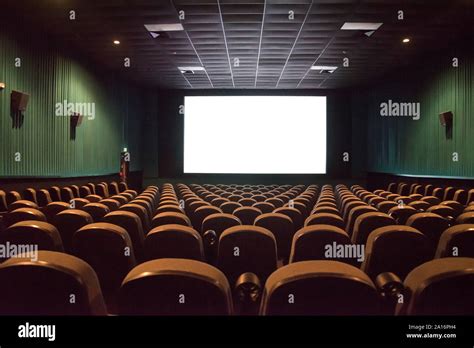 Movie theater screen hi-res stock photography and images - Alamy