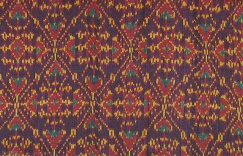 Cambodian Silk Ikat (Sampot Hol). Circa 1900. Excellent condition. | rugrabbit.com