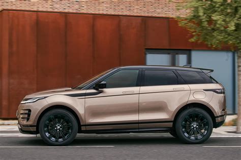 2024 Range Rover Evoque scores tech-heavy upgrades | CarExpert