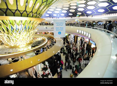 Abu dhabi airport arrivals hi-res stock photography and images - Alamy