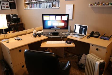 Computer Setup April 2010 | This is my home office, where I … | Flickr