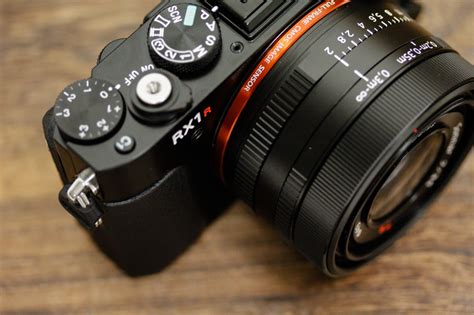 Sony RX1R II: The (few, but one critical) bad : Hands-on: The Sony RX1R II is a beast with an ...