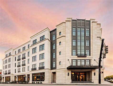 Hilton Grand Vacations Opens Luxury Timeshare Resort in Historic Downtown Charleston - Hilton ...