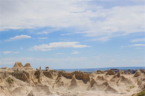 Drive the Badlands Loop Scenic Byway • U.S. National Parks • The Simple ...