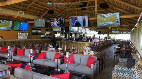 UPPER DECK ALE AND SPORTS GRILLE, Hallandale Beach - Commander en ligne ...