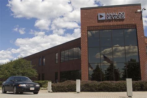 Analog Devices to Buy Rival Maxim in $21 Billion Chip Deal - Bloomberg