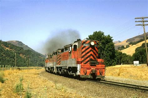 EMD "GP20" Locomotives: Data, Photos, History & More | Blue ridge ...